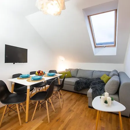 Apartament Halna *